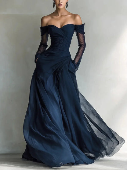 Éléonore | Robe longue en tulle bleu nuit à épaules dénudées